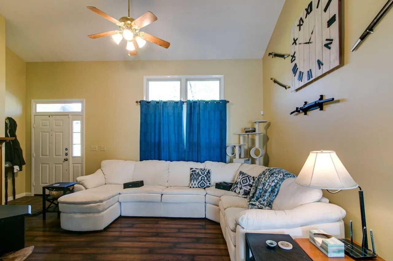 1122 Rosebrook Dr #1 - Photo 7 of 29