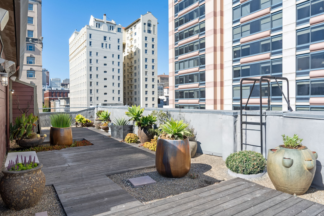 345 Taylor Street - Pent House #PH - Photo 2 of 15