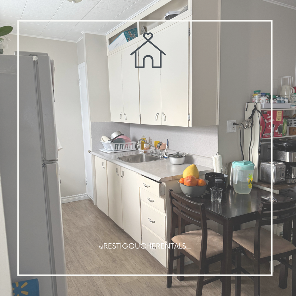 15 13-15 Queen Street - 15a #15A - Photo 2 of 10