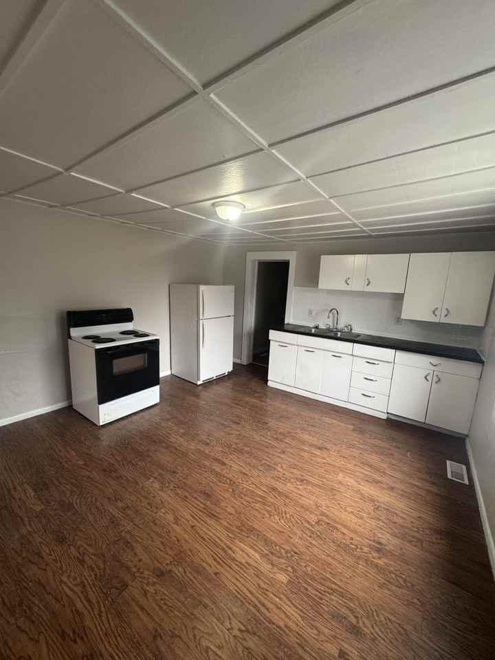 308 Nw Gordon St #B - Photo 4 of 5