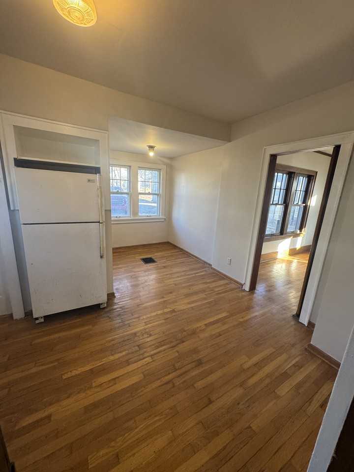 1620 Sw Topeka Blvd #1 - Photo 3 of 11