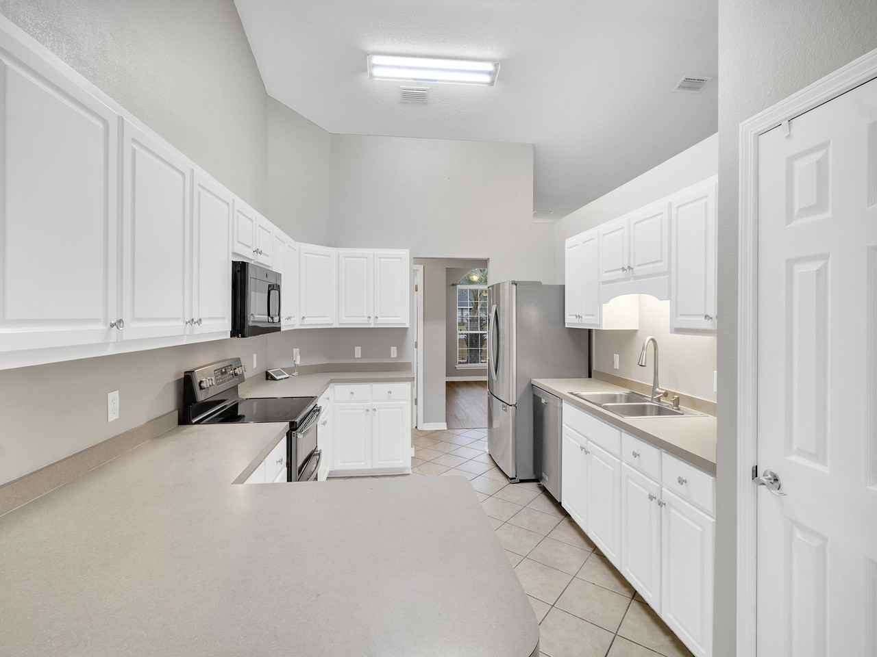 2427 Tumbleweed Dr #1 - Photo 4 of 9