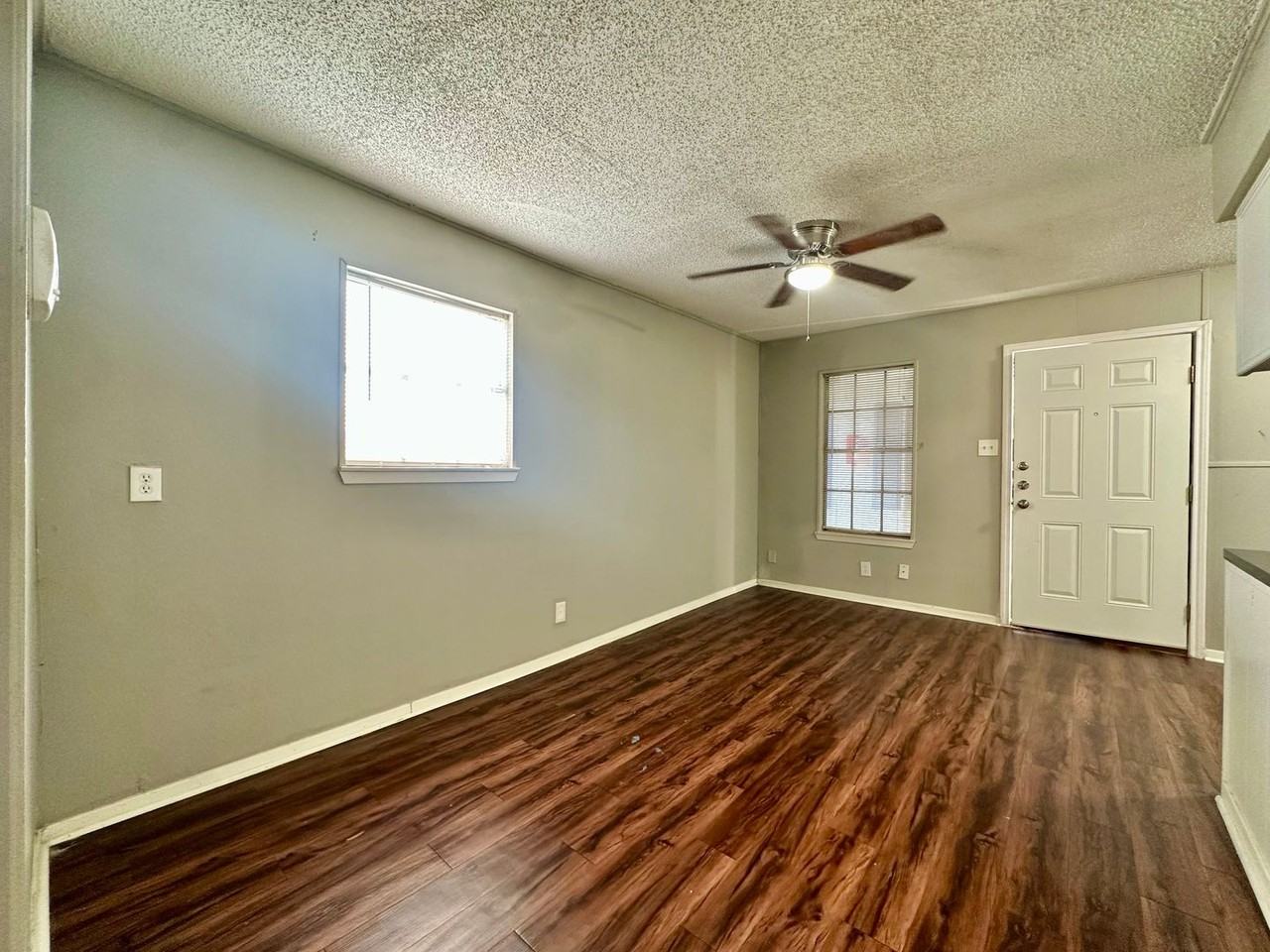 Budget-Friendly 1/1s at University Courtyard! - Photo 6 of 23