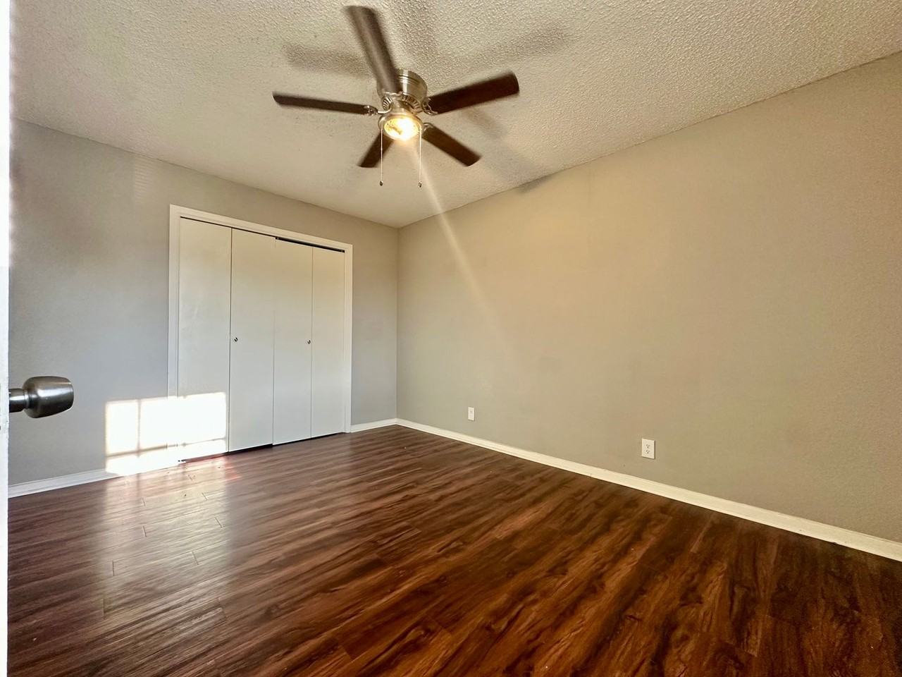 Budget-Friendly 1/1s at University Courtyard! - Photo 7 of 23