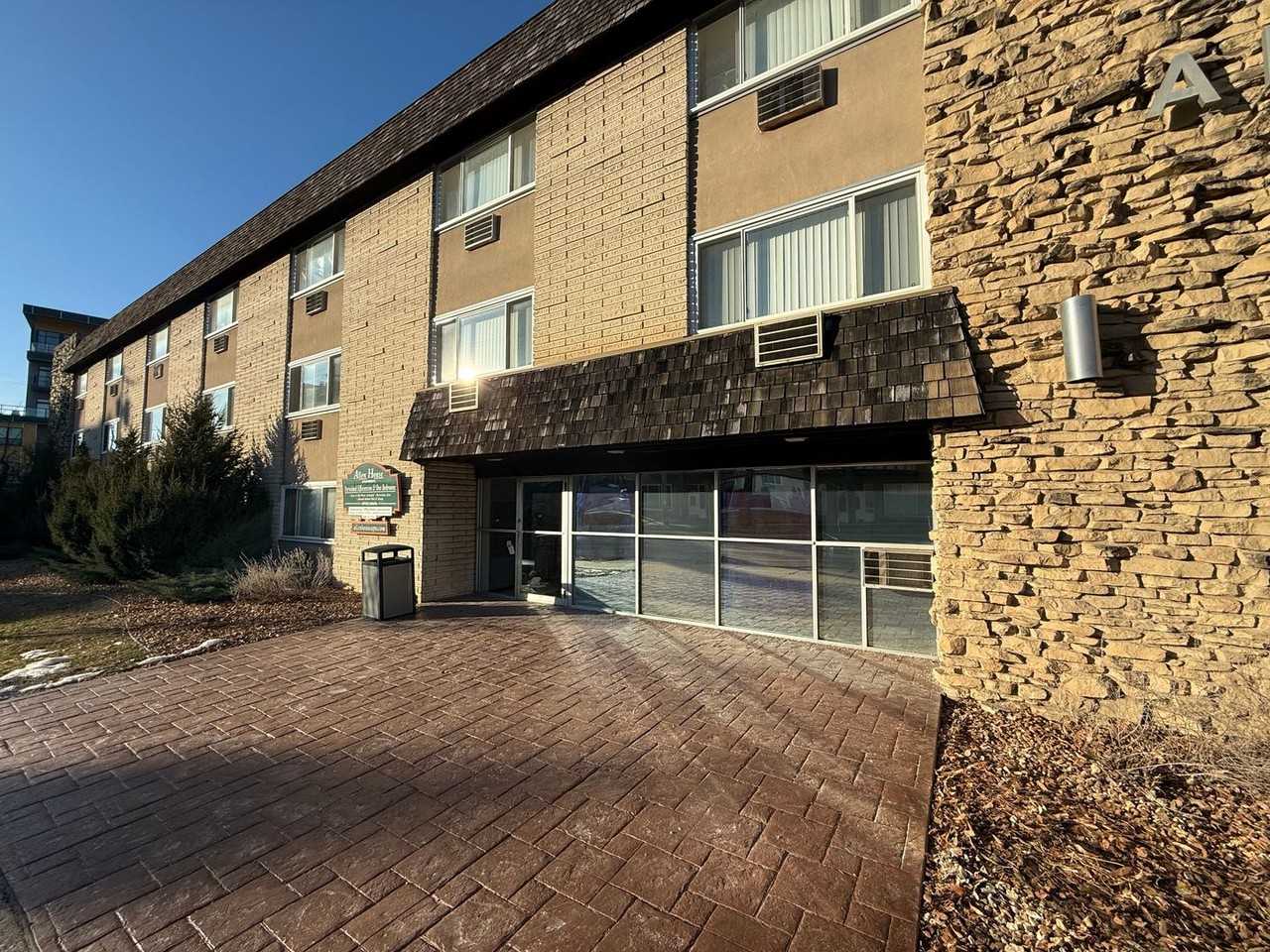 Allen House Apartments - Photo 2 of 50