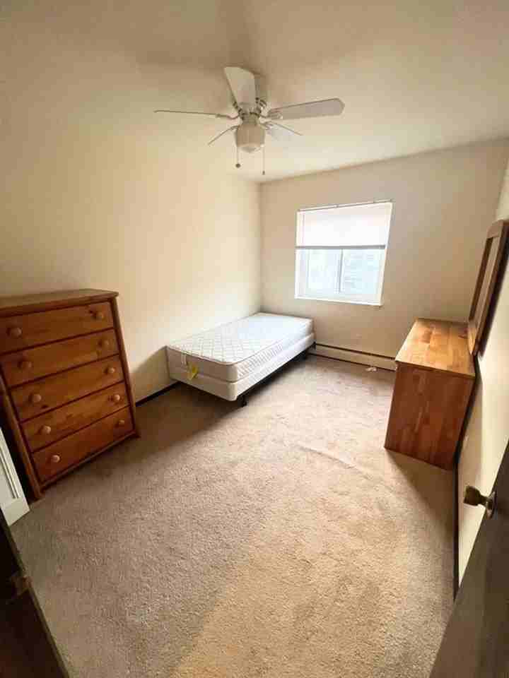Allen House Apartments - Photo 7 of 50