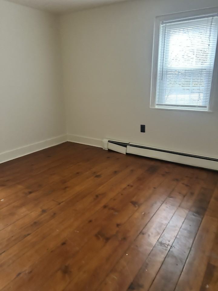 960 Disston View Dr #1 - Photo 4 of 8