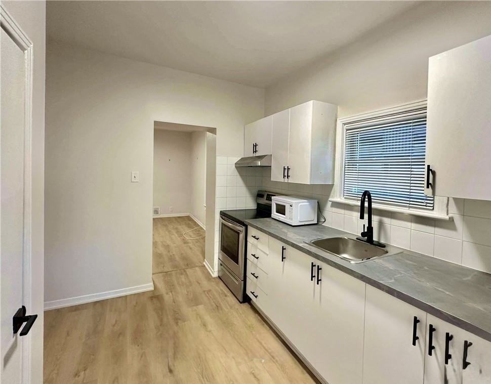 162 Ivy Cres #2 - Photo 3 of 10