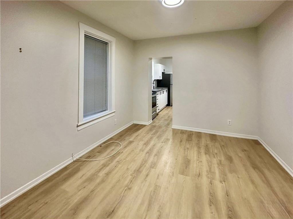 162 Ivy Cres #2 - Photo 7 of 10