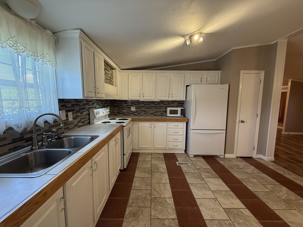 269 Gilliam Mountain Rd #1 - Photo 4 of 20