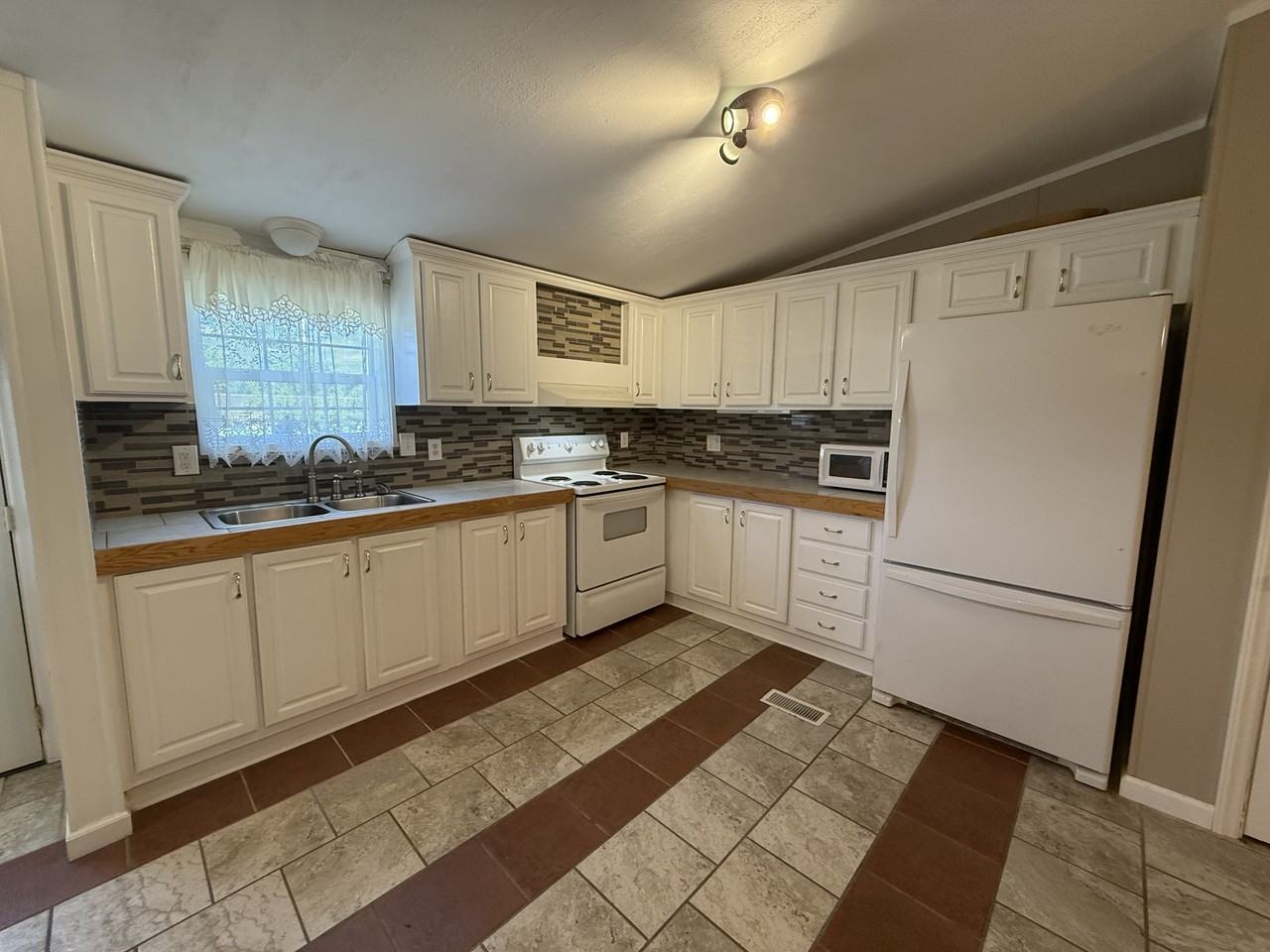 269 Gilliam Mountain Rd #1 - Photo 5 of 20