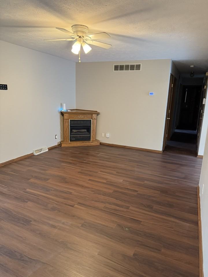 1010 W 30th St #1 - Photo 2 of 20