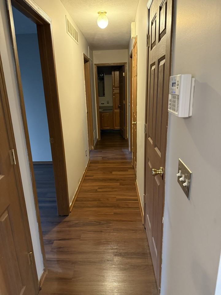 1010 W 30th St #1 - Photo 6 of 20