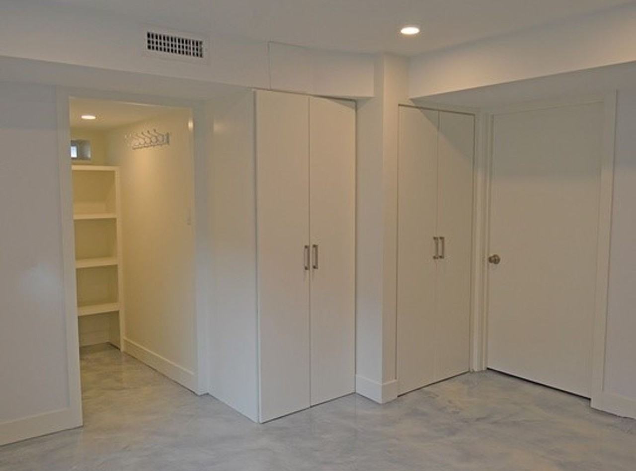 10 Gloucester Ave - Photo 5 of 15