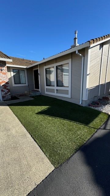 101 Lassen Pl #1 - Photo 2 of 18