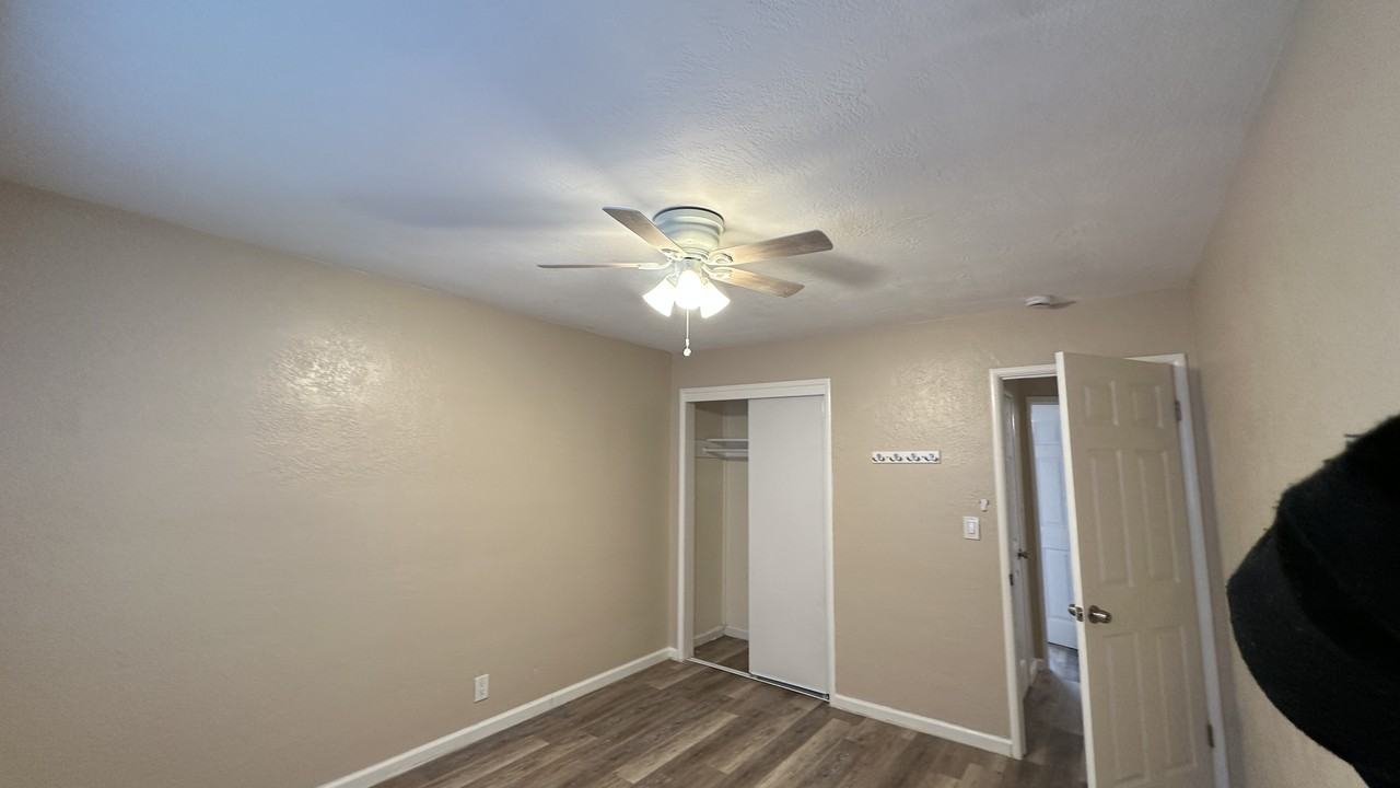 116 Marilyn Avenue - Photo 3 of 21