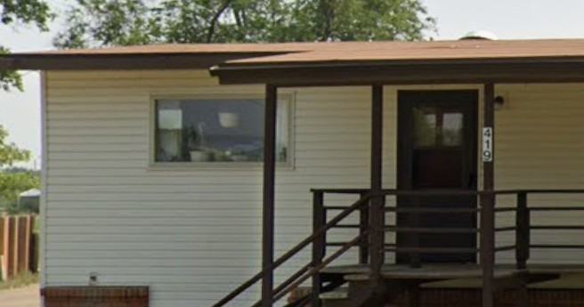 419 Sw Paiute St #A - Photo 6 of 6