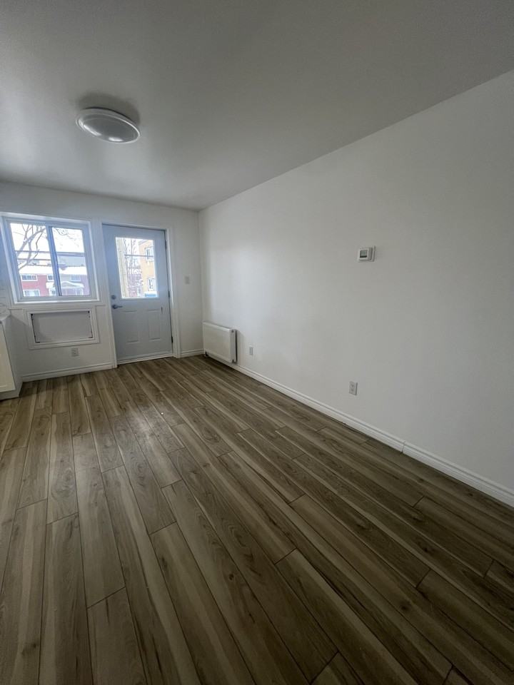 630 Cummings Ave - 204 #204 - Photo 7 of 23