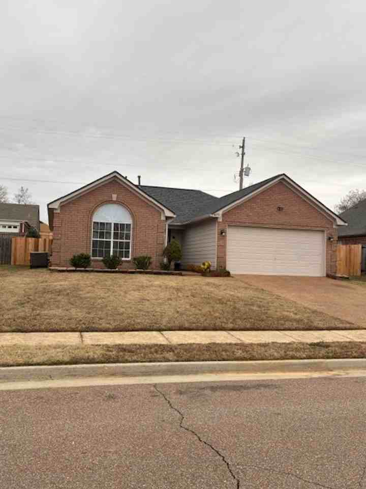 1079 Scofield Dr - Photo 2 of 24