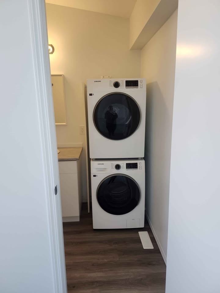 11813 47 St Nw Bsmt #11813G1BS - Photo 7 of 50