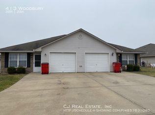 417 Nw Woodbury Dr #1 - Photo 2 of 2