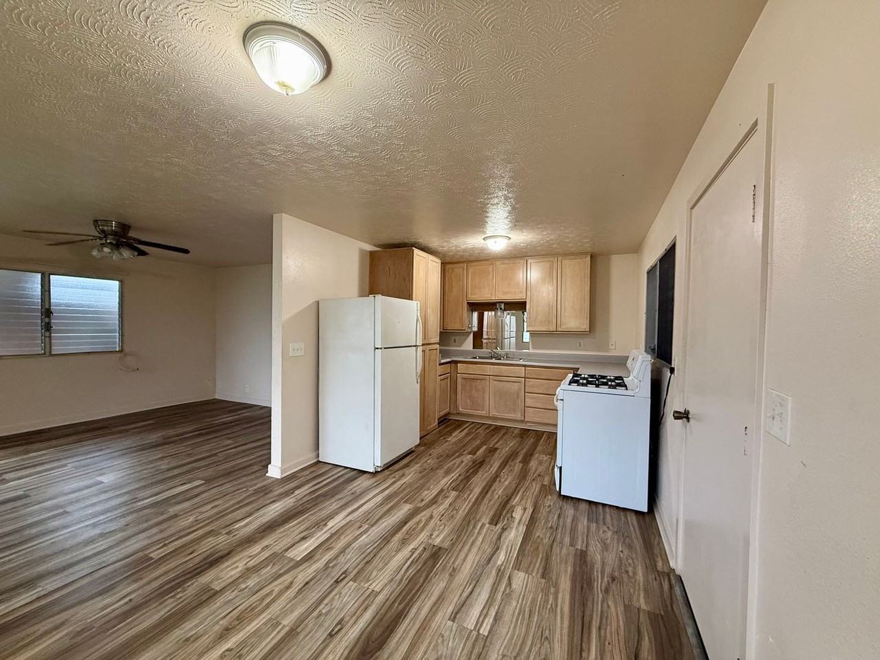 2345B Anini Pl - Photo 3 of 10