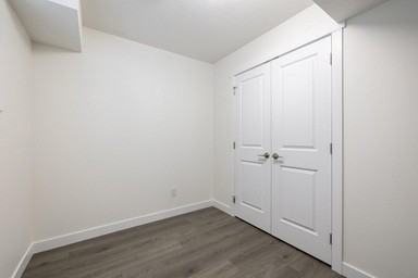 9811 107 Ave Bsmt #9811BS - Photo 4 of 12