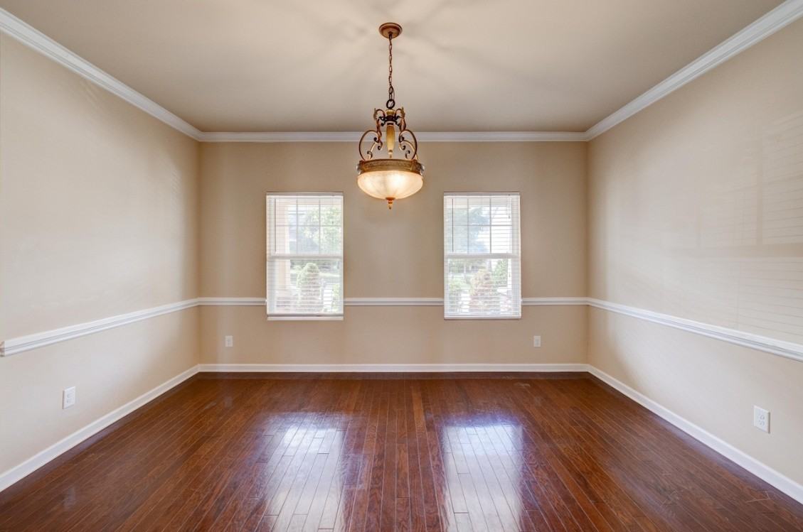 654 Pemberton Dr #1 - Photo 3 of 12