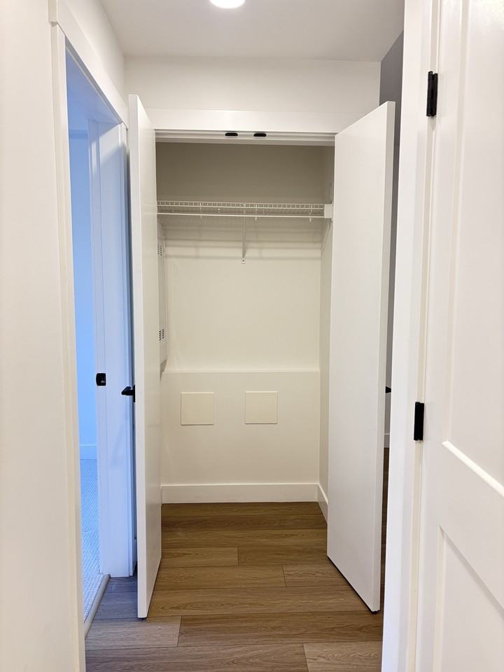 720 Robinson St Unit 127 #127 - Photo 5 of 11