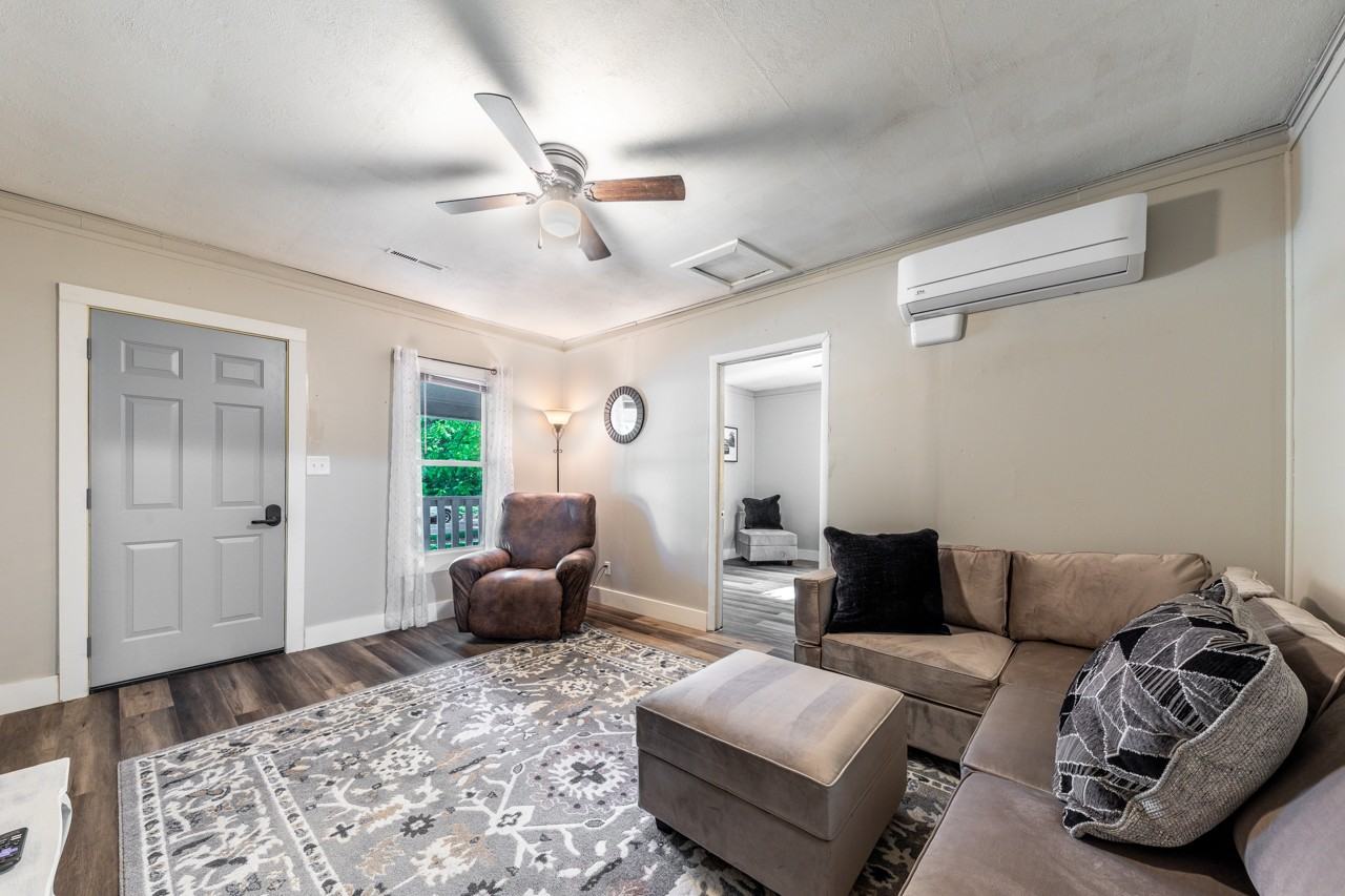 431 Moro St #1 - Photo 3 of 10