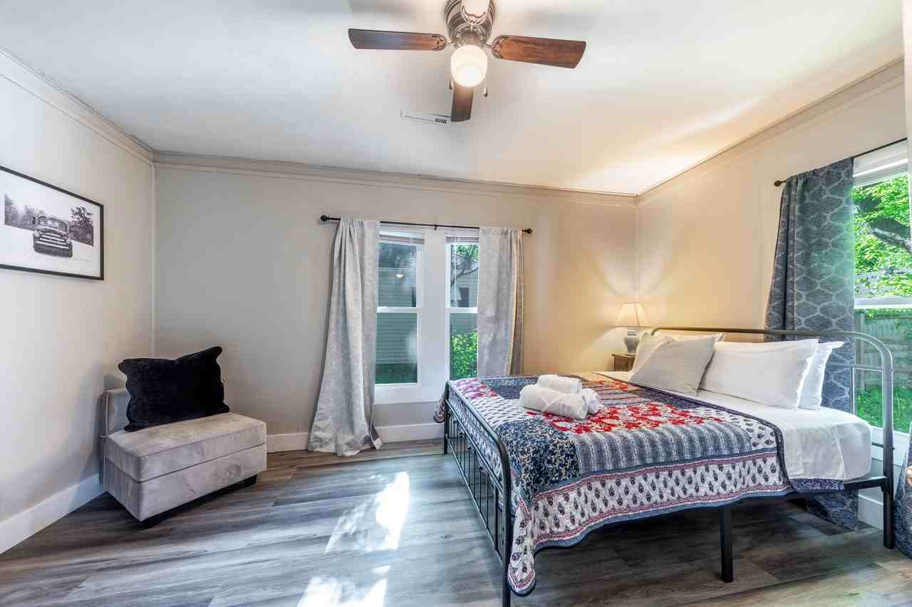 431 Moro St #1 - Photo 4 of 10