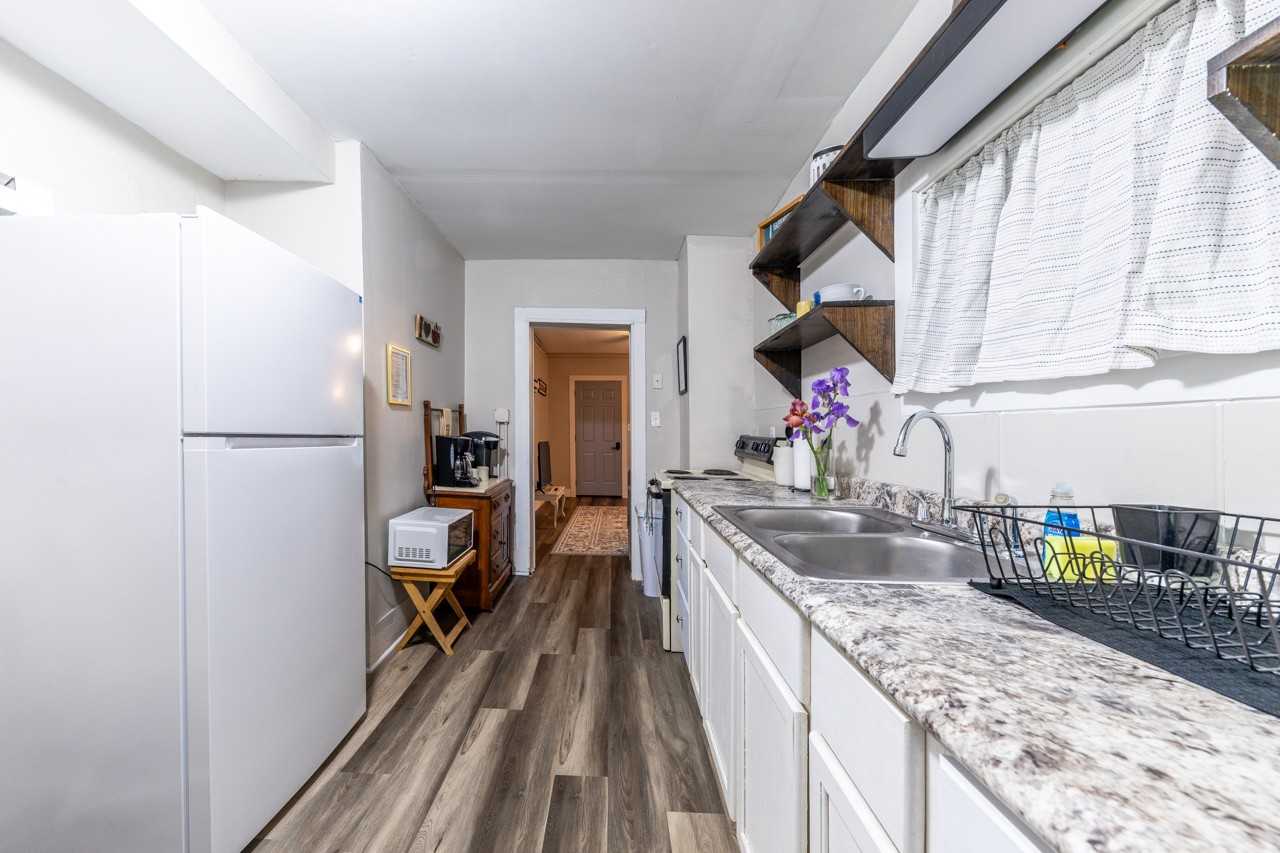 431 Moro St #1 - Photo 7 of 10