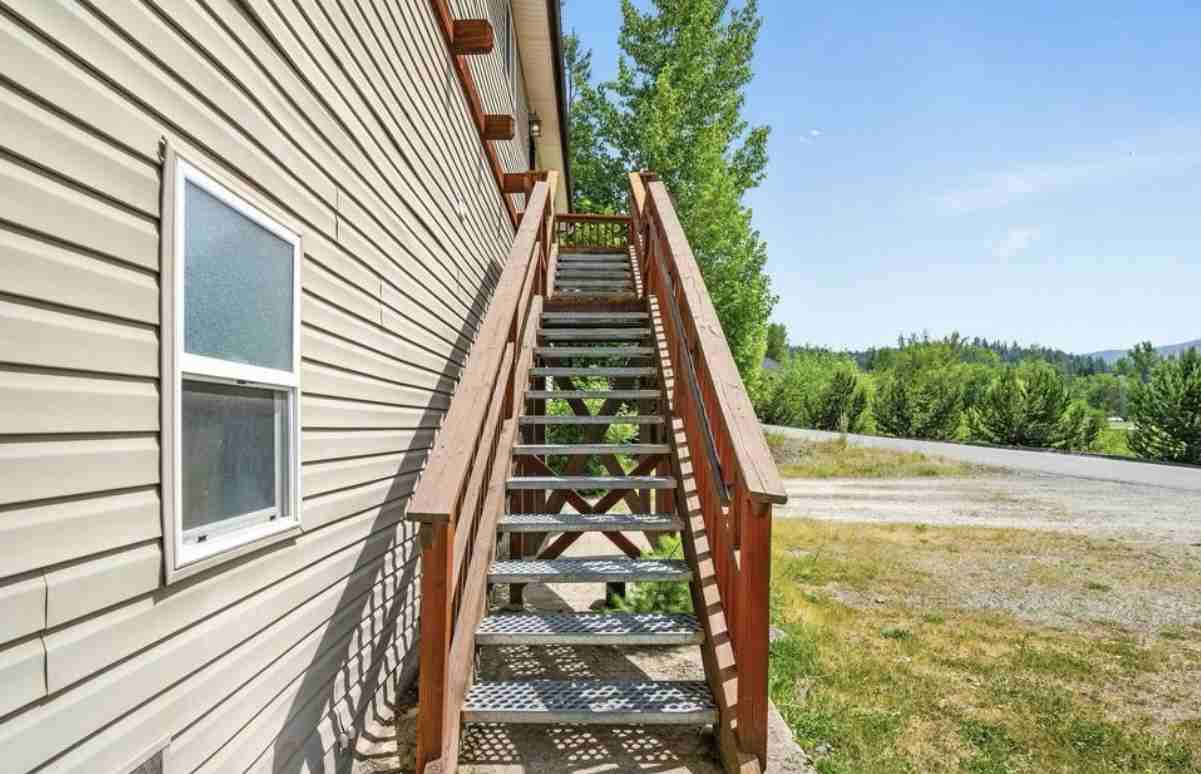 43143 Riverview Dr #1 - Photo 5 of 17