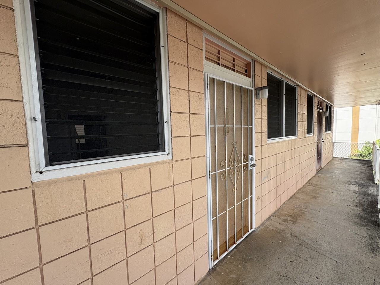 1639 Piikoi St #9 - Photo 6 of 8