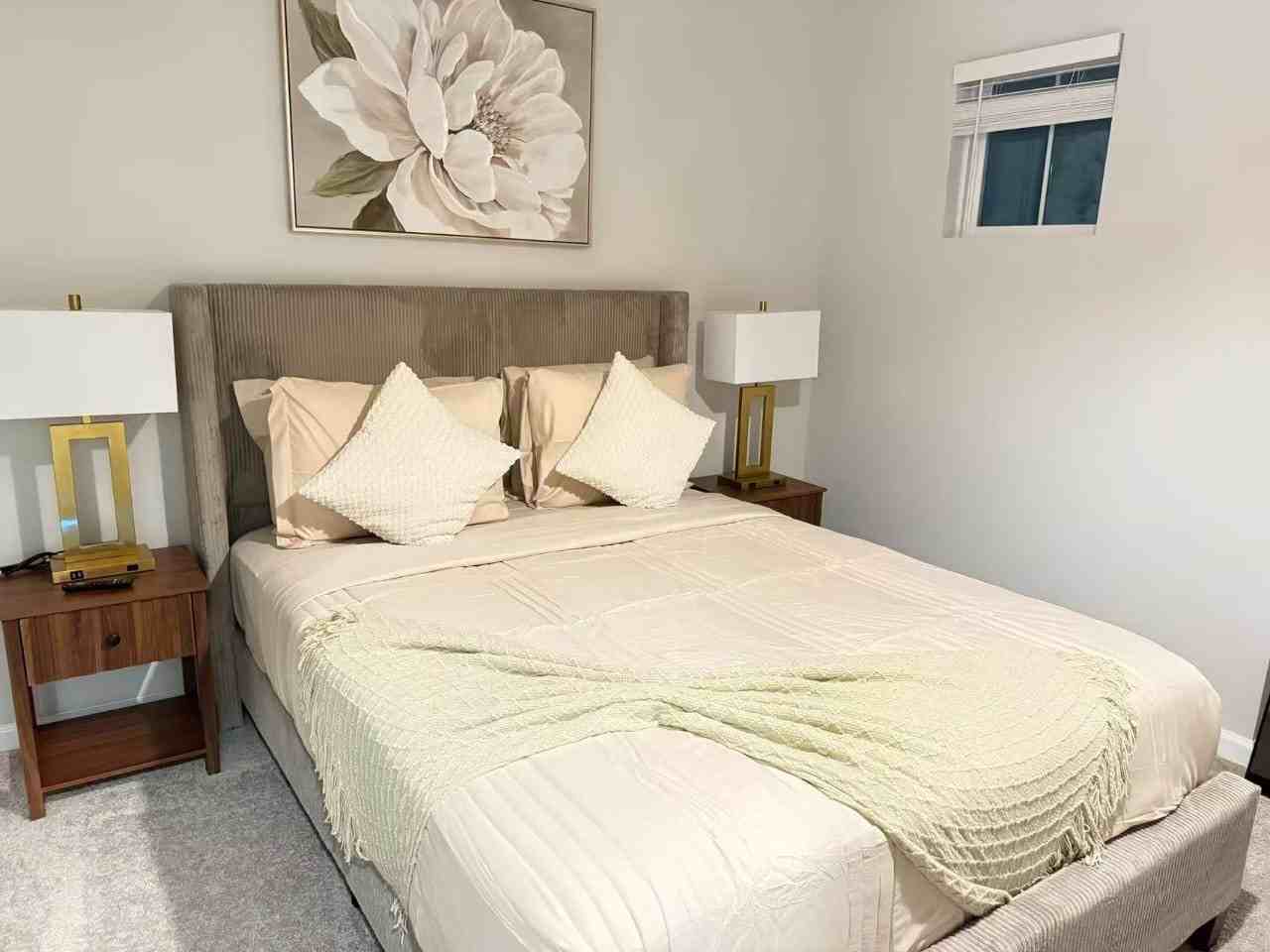 1371 Speedway St #1 - Photo 4 of 10