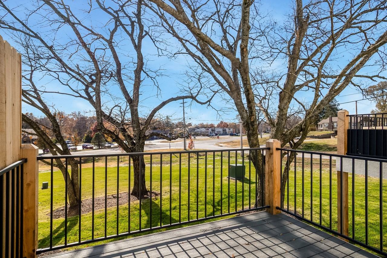 8521 Hammond St #4D - Photo 3 of 50