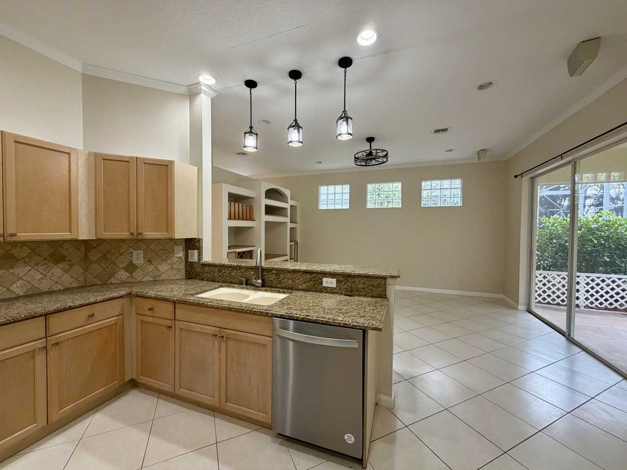 1649 Se Ballantrae Ct #1 - Photo 5 of 19