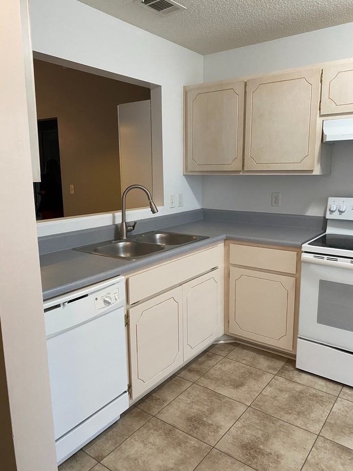 118 Magnolia Plantation Ct - Photo 6 of 8