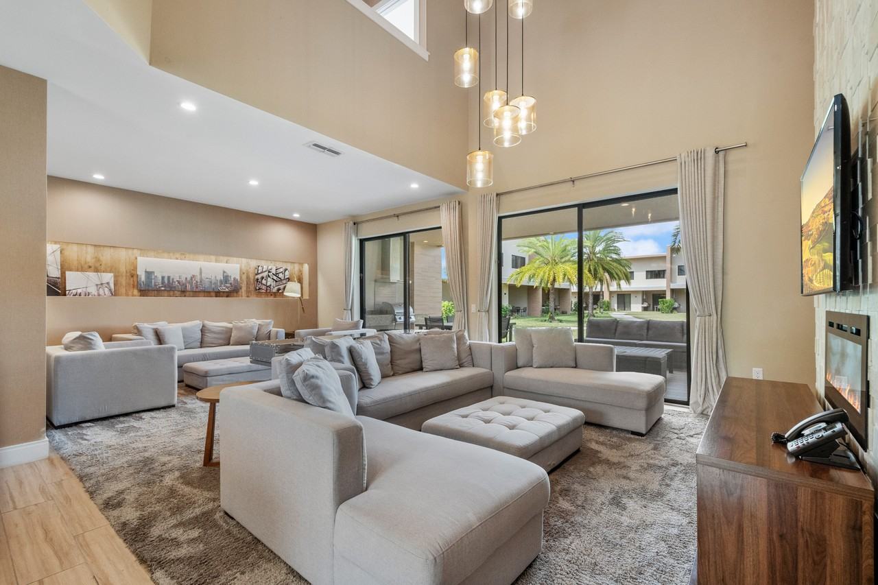 7530 Brooklyn Dr #1 - Photo 6 of 40