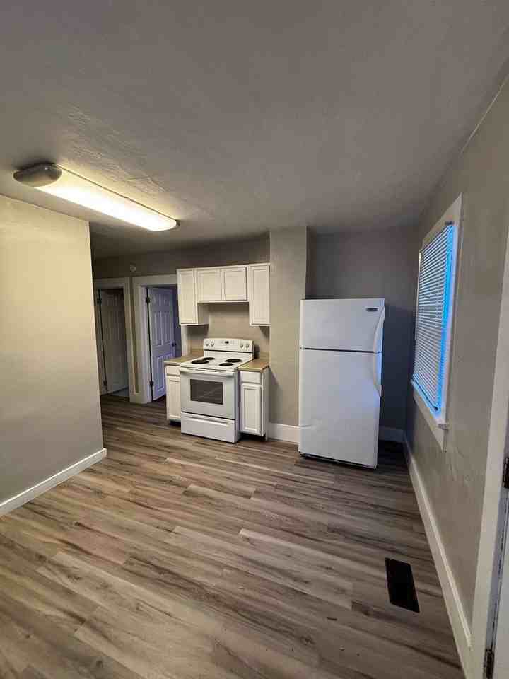 1728 Carteret Ave - Photo 7 of 13