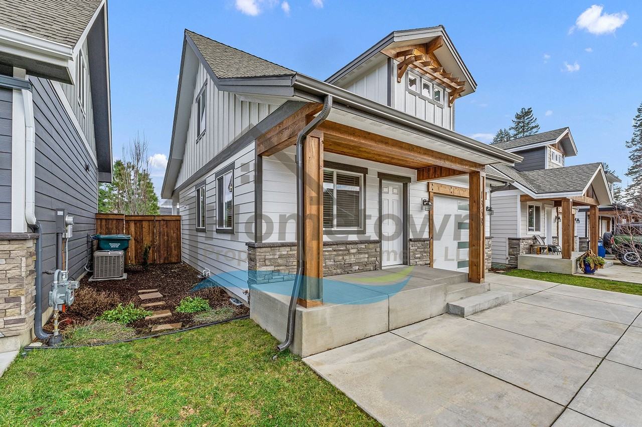 1358 N Sadee Ln - Photo 3 of 29