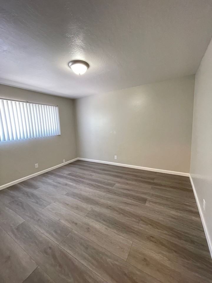 923 Tamarack - Photo 5 of 29