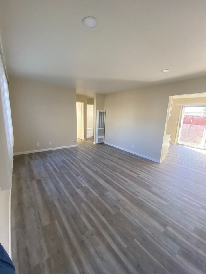 923 Tamarack - Photo 6 of 29
