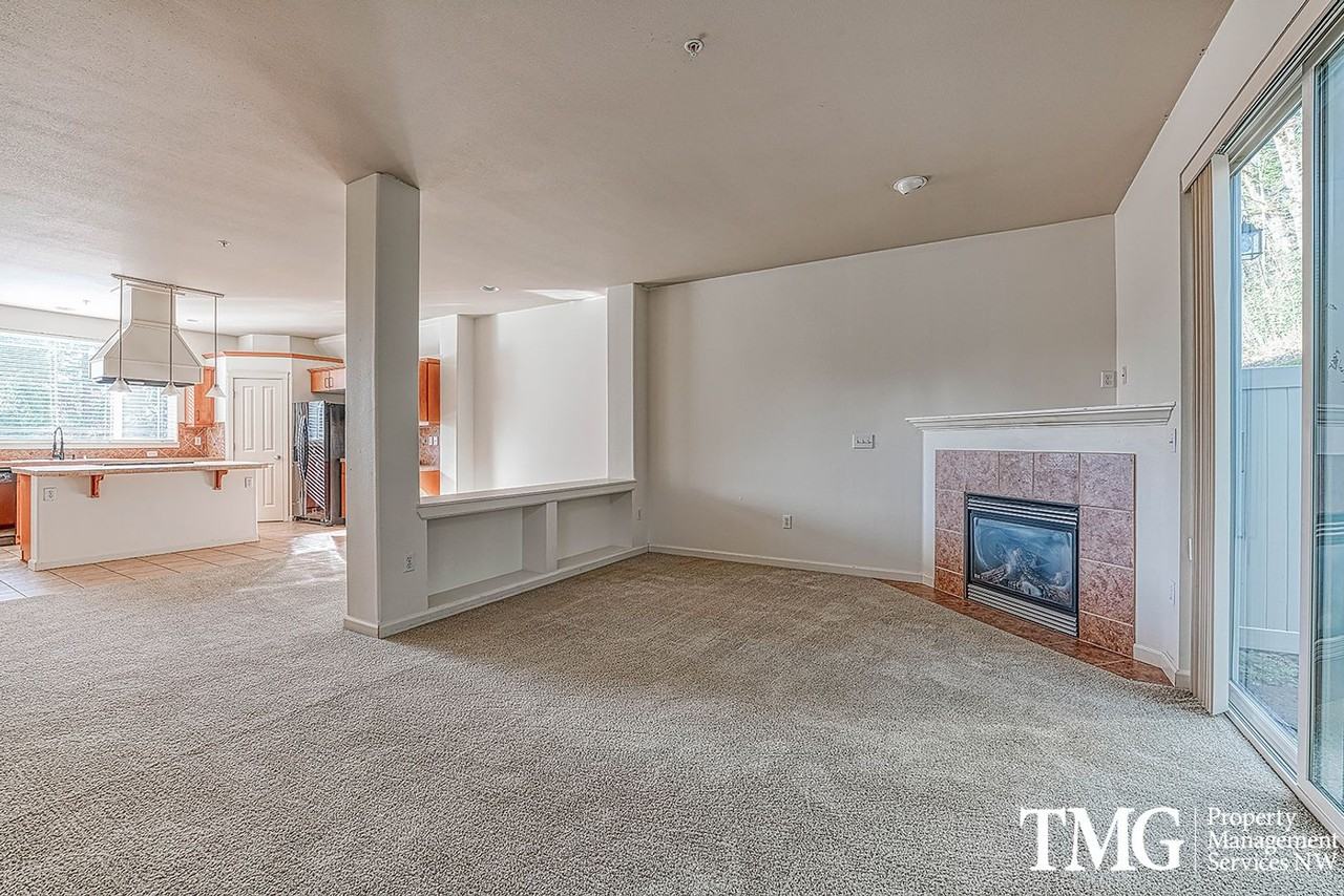 2226 Ne 141st Way - Photo 4 of 28