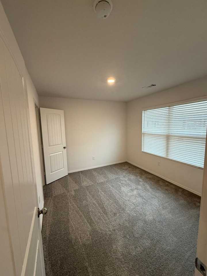 20 Hearthstone Trl - Photo 7 of 17