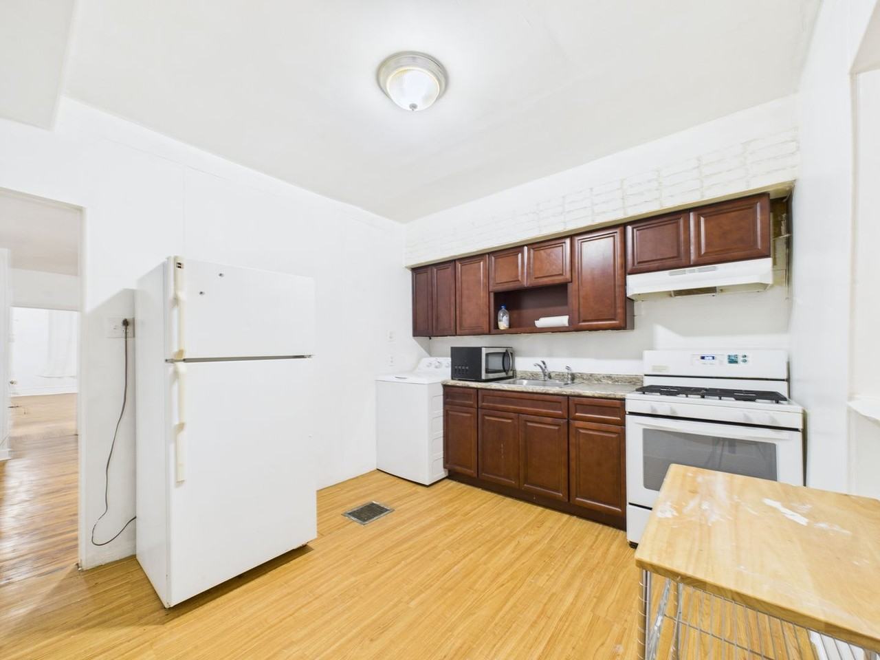 1304 N 19th St - Photo 7 of 12