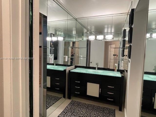 2701 SW 79th Ct - Photo 7 of 11