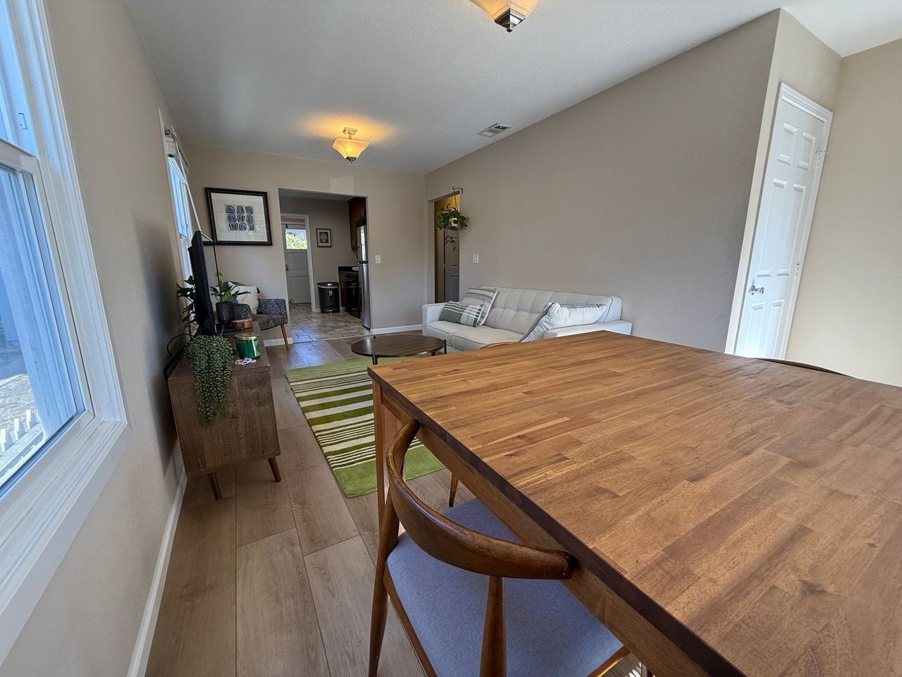 986 55th St - Photo 7 of 20