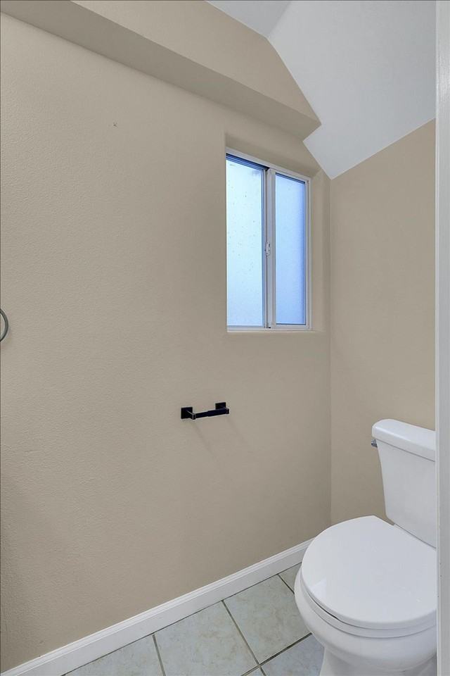 1066 Grand Ave #A - Photo 7 of 42