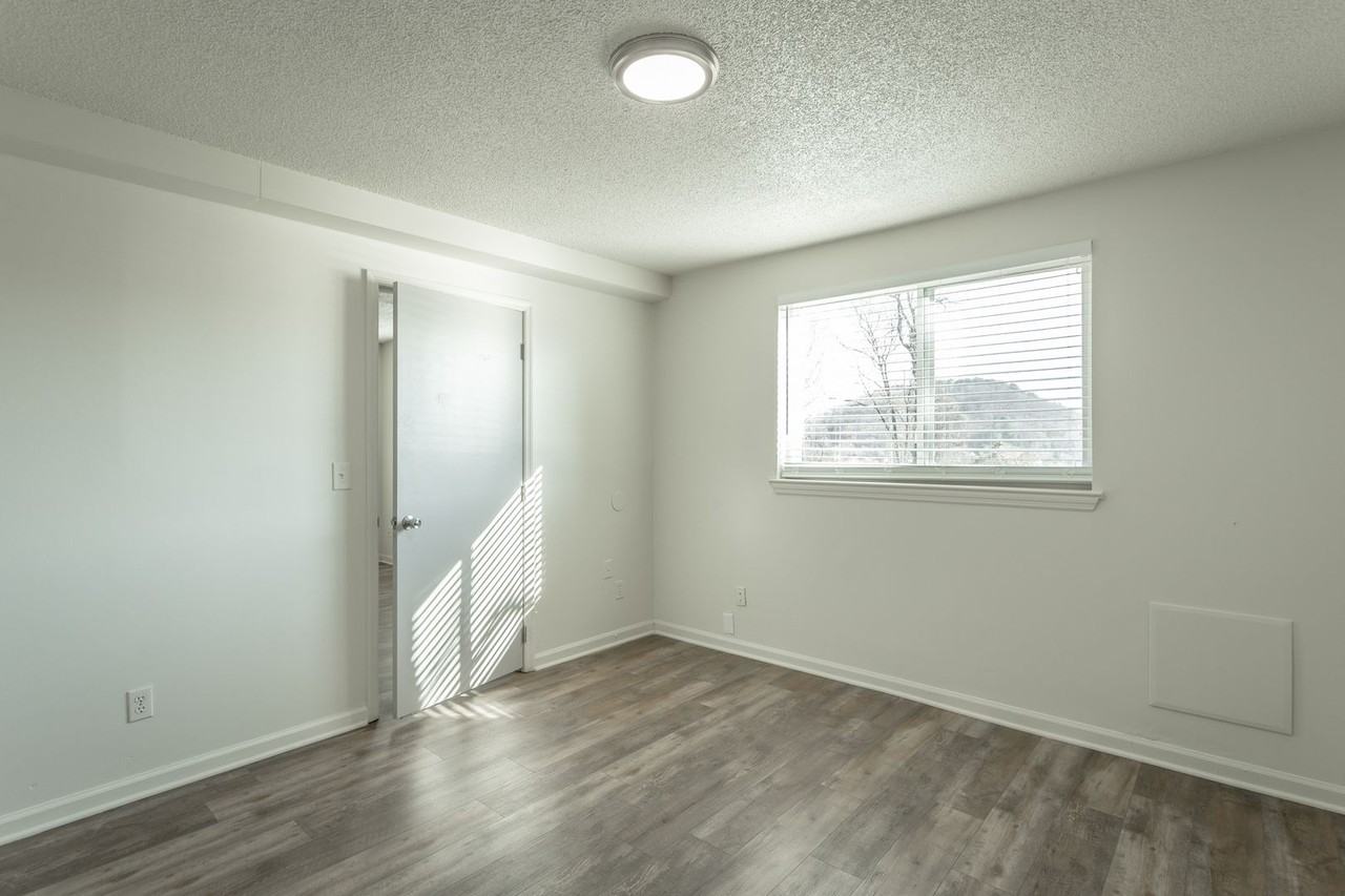 Kate's View Apartments - Photo 5 of 50